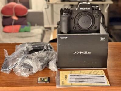Fujifilm X-H2s + 1.3TB CFexpress Memory Card