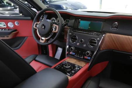 2020!! ROLLS-ROYCE CULLINAN **IMMERSIVE SEATING** WOODEN VENEER I SILVER BONNET !!