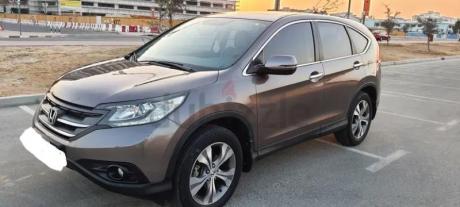 Full Option Honda Crv 2013 only 91000km family car