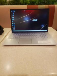 Asus 10th gen 17" 512GB SSD 12GB Ram