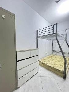 Bed Space / Sharing in Partition