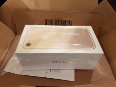 إفون 7 256GB (بوي 2 جيت 1 فري)