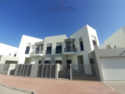 New 5 Bedroom Villa with Garden - 45 Days Free