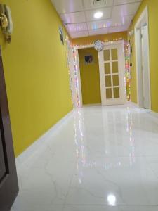 Room for rent in family