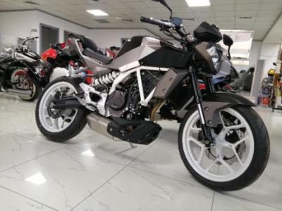 Hyosung GD 250 Street Bike