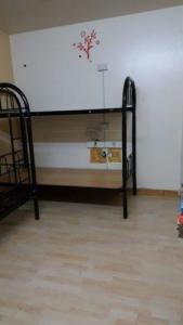 FURNISHED BED SPACES AVAILABLE FOR ( MALE / FEMALE )