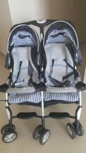 Twinbaby stroller inperfect condition AED. 500