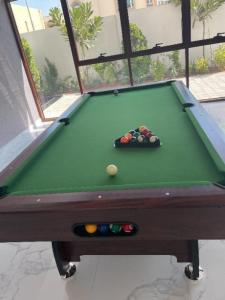 8 FT Billiards Pool Table Full Option-Vintage Green for sale