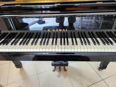 Piano Grand Kawai GX1