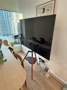 Phillips 65” TV