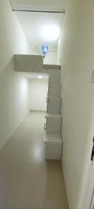 partition room available