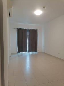 Master room Available