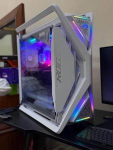 Rtx 5080 + i9 14900Kf rog hyperion gaming pc