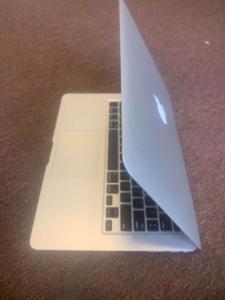 Original Apple Macbook Air 2012 Mid