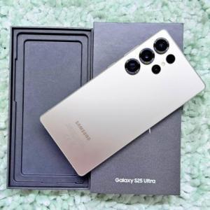 SAMSUNG GALAXY S25