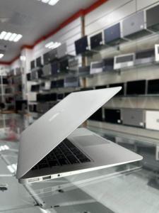 Apple Macbook 054-537-8011