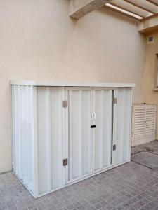 Garden storage shed