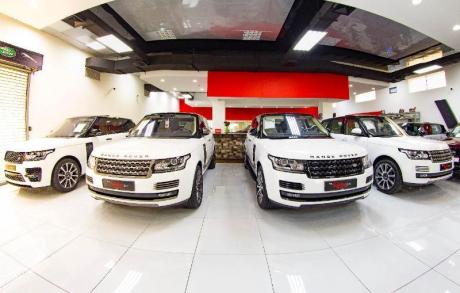 RANGE ROVER SHOWROOM IN DUBAI