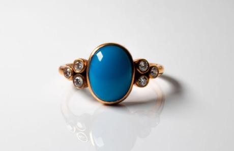 Get Genuine Moonstone Rings in Dubai – Only at Clio Jewellery