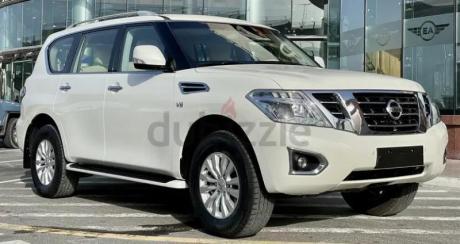 Patrol SE V8 with 97,000 km GCC Full Service AED 129,000
