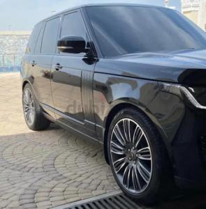 Range Rover Vogue HSE AED 438,000