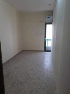 Big Fully closed up partition with balcony . Near salahdeen metro .