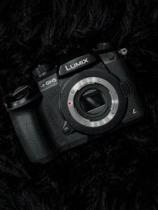 panasonic lumix gh5 with Rokinon 14mm F2.8 brand new