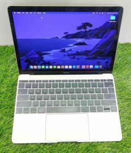 Apple Macbook