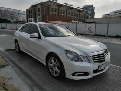 Mercedes E Avant-garde GCC top package
