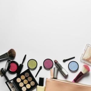 Premium Cosmetics Now Available Online in the UAE – Shop at Glamazle!