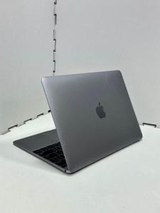 MacBook Ratina
