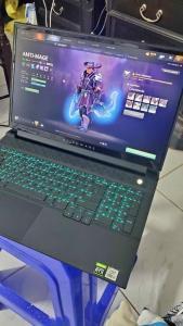 ALIENWARE M17 R4, 3080 RTX 16 GB, 32 GB RAM