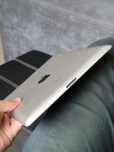 Apple Ipad gb - Wifi + Cellular - Dubai