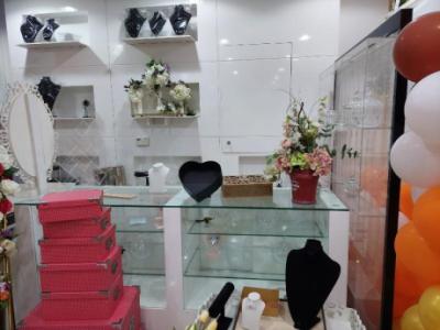 Flower shop business for urgent sale with all equipment in a busy local area