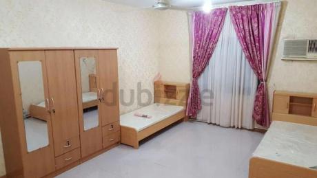 Executive Ladies Bedspace available in KARAMA close to ADCB Metro || Burjuman mall