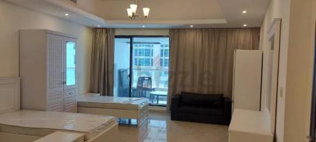 Fully Furnished Bed Space in JLT next to Dubai Marina Metro for Ladies only