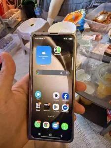 Samsung Fold 5 top condition