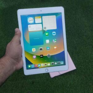 Apple IPad 5th Generation -