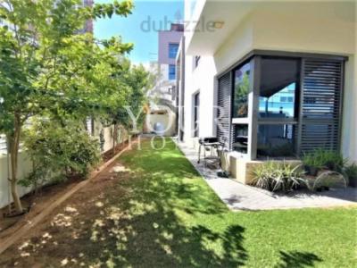 MK | Corner Unit | Fabulously Maintained Beautiful House