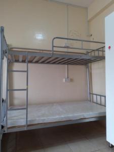 Available LADIES BED SPACE