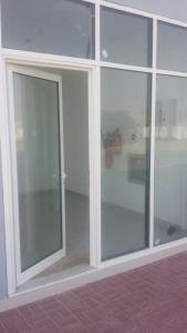 SHOPS AVAILABLE FOR RENT