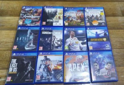 Ps4 game CD for sale