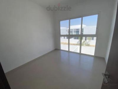 Ready to move in |Single Row|3 BR+Maid Villa|Facing Pool