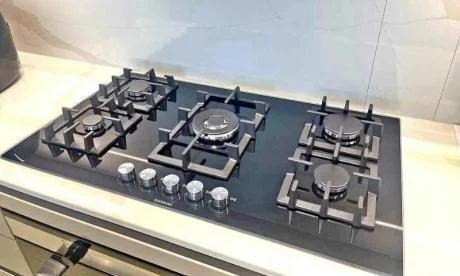 Siemens brand built-in gas top 90cm AED2,400