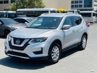 Nissan rogue SV AWD 2017