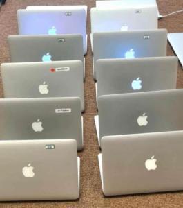 Apple Macbooks