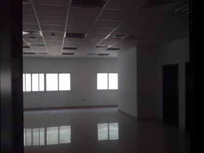 OFFICE FLAT TO RENT IN DEIRA, AL KHABEESI BACKSIDE OF HYUNDAI SHOWROOM.