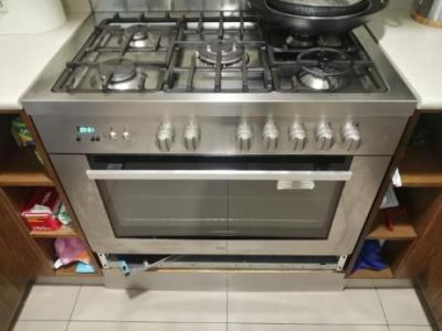 Ariston Cooker Repair center 0564839717 Dubai