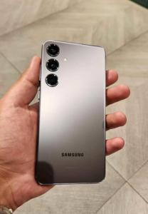 Samsung S24