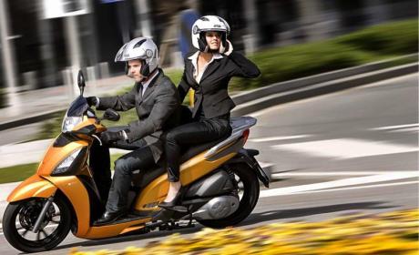 Kymco People GT-i 300 scooter For sale in Dubai